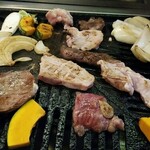 ひらく焼肉店 - 