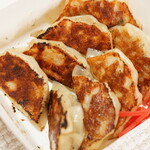 餃子屋つつむの餃子工房 - 