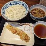 丸亀製麺 - 釜揚げうどん＋肉汁＋ちくわ天