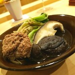 勢麟 - 鴨のつみれ鍋　仙台芹　冬菇椎茸