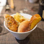 COGS DINING KAGURAZAKA - 自家製パン