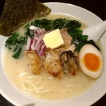 鶏そば・ラーメン Tonari - 限定牡蠣とほうれん草の塩バターラーメン