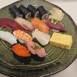 Sushi Izakaya Karakusa - サービスランチ握り