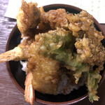 居喰処 光 - 2020/12/02
      天丼 1,000円 チャージ 100円