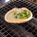 磯丸水産 - カニ味噌甲羅焼き