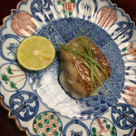 日本料理 銭屋 - のどぐろ、芽ネギ、ﾏｯｼｭﾎﾟﾃﾄ