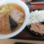 やぶ㐂 - ラーメン定食　700円