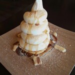 港屋珈琲 - くるくるソフトクリームパフェしぇるとるて(きなこ)※あられと小豆と白玉なし