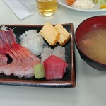 地魚食道 瓢 - 刺身＆みそ汁