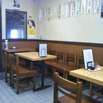 鶴亀 - テーブル席(2020年11月30日撮影)