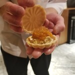 銀座 しのはら - フォアグラマンゴー最中