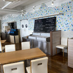 ファーム スズキ ベイサイドキッチン タケハラポート - 店内