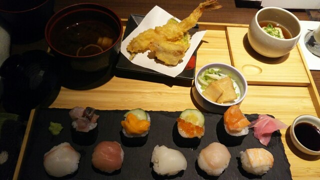 Sake Sumibi サケ スミビ 神戸三宮 阪急 居酒屋 ネット予約可 食べログ Sake Sumibi サケ スミビ 神戸三宮 阪急 居酒屋 ネット予約可 食べログ