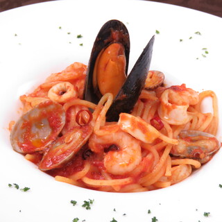 淡路麺業の生パスタで味わう本格ペスカトーレ