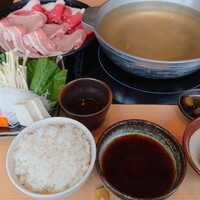 銀座しゃぶ通 マロニエゲート店 - 全景