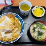 요시노 식당 - 돈가스 덮밥 690엔(세금 포함)