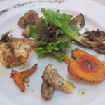 E.Bu.Ri.Ko - 本日のキノコのソテー