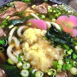 はなちゃんうどん  - 肉うどんに生姜を大量投入