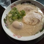 ラーメン 屋台骨 分店 - 博多煮玉子ラーメン６５０円