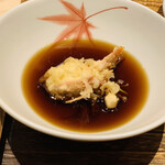 日本橋 蕎ノ字 - ■車海老の頭
      ☆二つ目は天つゆで頂く。
      ◎足のカリカリさと、海老みその味がまた堪らない。
      