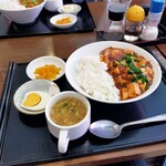 中華料理 金海閣 - ランチ麻婆丼の全貌