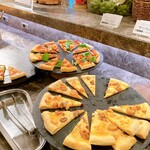 ガーデンレストラン オールデイ ダイニング - ピザ2種