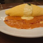 卵と私 - とろ～りチーズのトマトクリームオムライス(大盛)