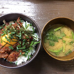 居喰処 光 - 2020/12/03
      本日の日替り マグロユッケ丼 500円