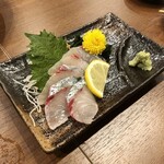 Ossan Sushi Sakaba - しまあじお造り税抜600円