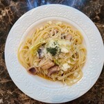 カフェ ナトゥーラ - タコのペペロンチーノ(850円)です。