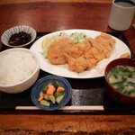 Wasuke - フライ定食は二品選べる