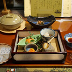 乳頭温泉郷 妙乃湯 - 食事前にセッティング済だった品々