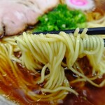 麺や 六八 - 昔ながらの醤油ラーメン　リフト