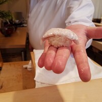 登喜和鮨 新発田本店 - Hand to hand