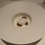 カンテサンス - マスカルポーネのスープとデラウェア