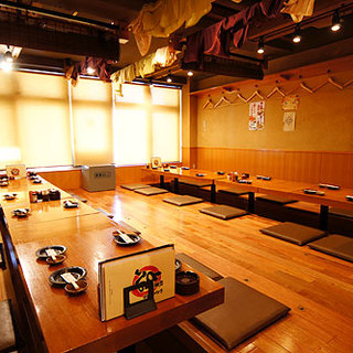 最大54名様までのご宴会OK！ゆったり掘りごたつのお座敷席