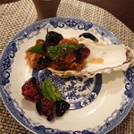 神楽坂芝蘭 - 牡蠣の豆豉炒め