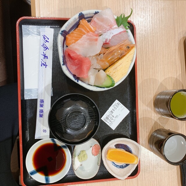 魚河岸処 仙 福島店 旧店名 どん辰 福島 海鮮丼 食べログ