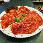 喜連園 - 上ハラミ（左側）とツラミ