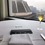 ベッラ・ヴィスタ - ランチプリフィックスコース６５００円。アップルサイダー。眺めも素晴らしく、大満足です（╹◡╹）