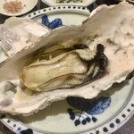 鮨 心白 - 東松島の蒸し牡蠣　素晴らしい香りでした　ここの牡蠣を取り寄せようと思います