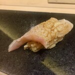 鮨 心白 - 北寄貝は裏返して醤油を一刷毛