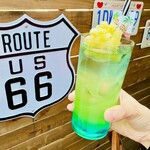 ケニーズ ザッカ&カフェ - ノンアルコールカクテル　ハワイアンブルー