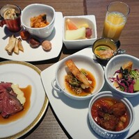 スカイビュッフェ51 - ポークビーンズはトマトの酸味が効いていて好きな味♪