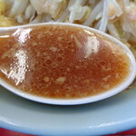 ラーメン二郎 - ぶったまげる美味しさ