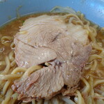 ラーメン二郎 - 豚もいい感じ