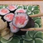 玄海鮨 - トロ鉄火巻  ちょっとアップ