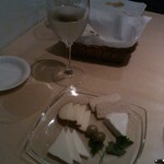 ビストロKIMURA - チーズと白ワイン