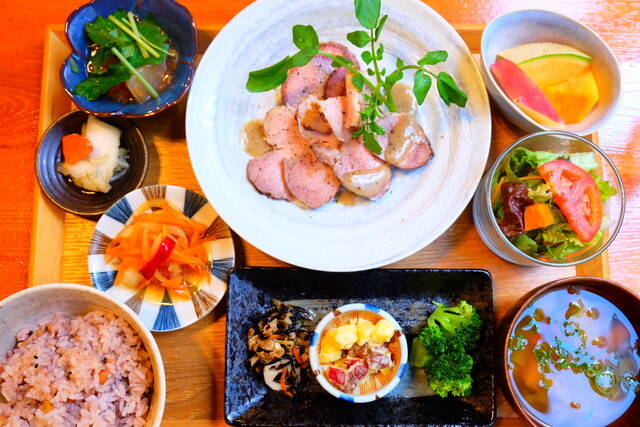 季節を楽しむcafe もがな 谷町四丁目 カフェ 食べログ