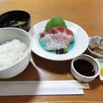 Ryotei Mikado - ランチ・鮪と鯛の刺身定食